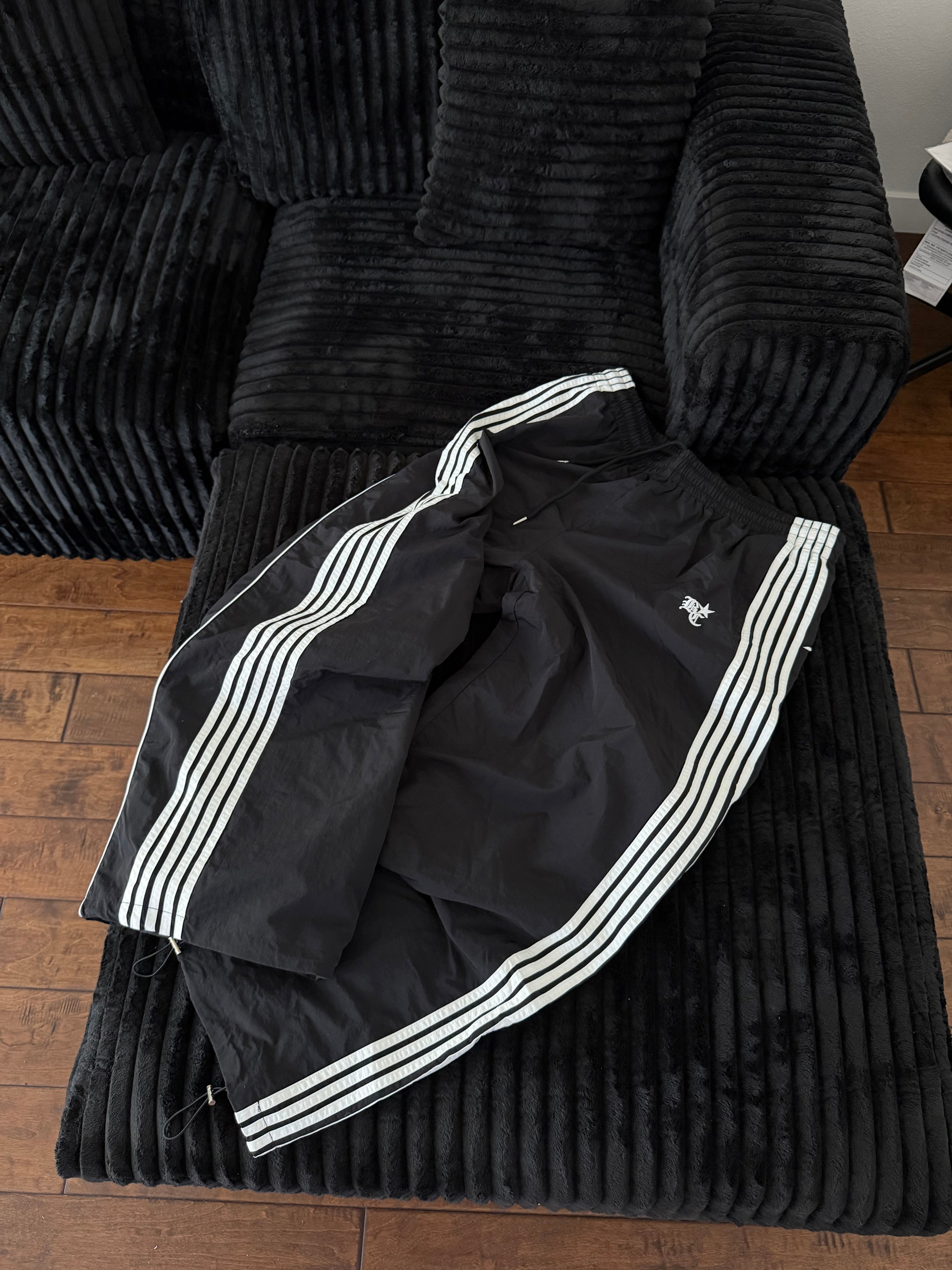 BC TRACKPANTS (BLACK)