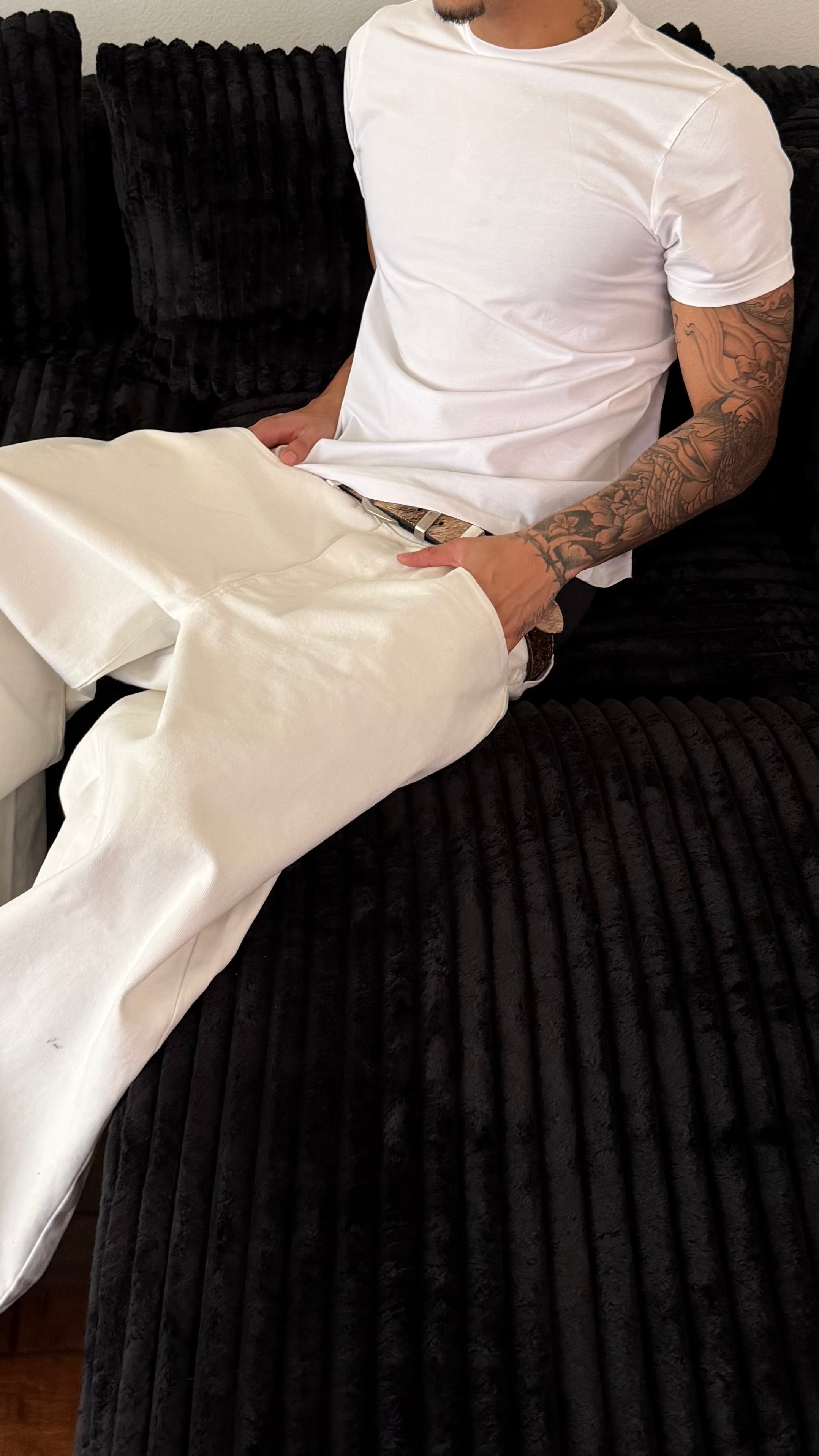 WHITE DENIM