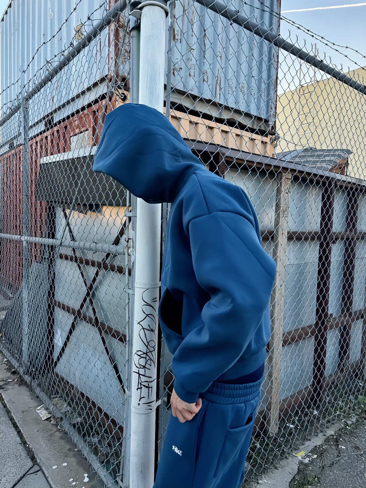 BADCHAPTER BASIC SWEATPANTS (NAVY)