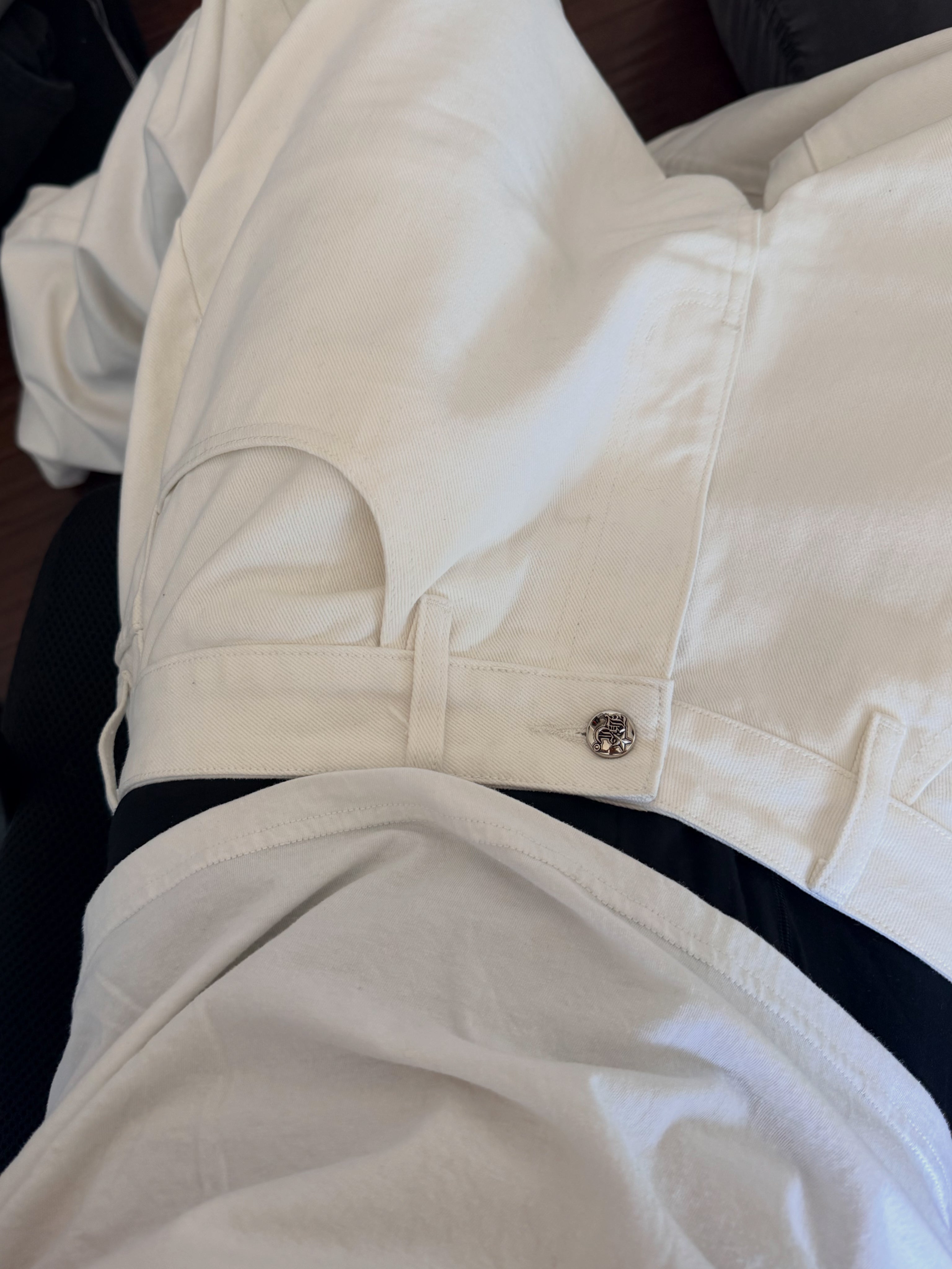 WHITE DENIM