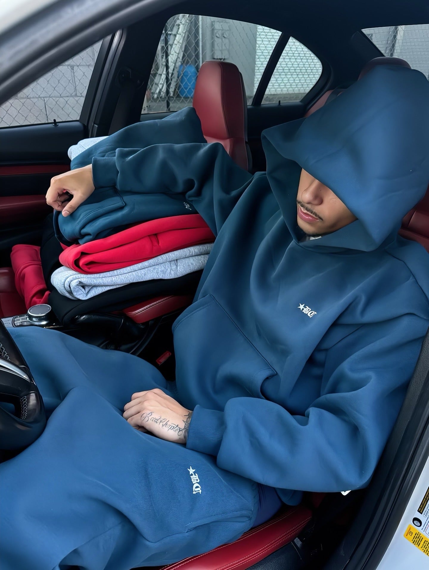 BADCHAPTER BASIC SWEATPANTS (NAVY)