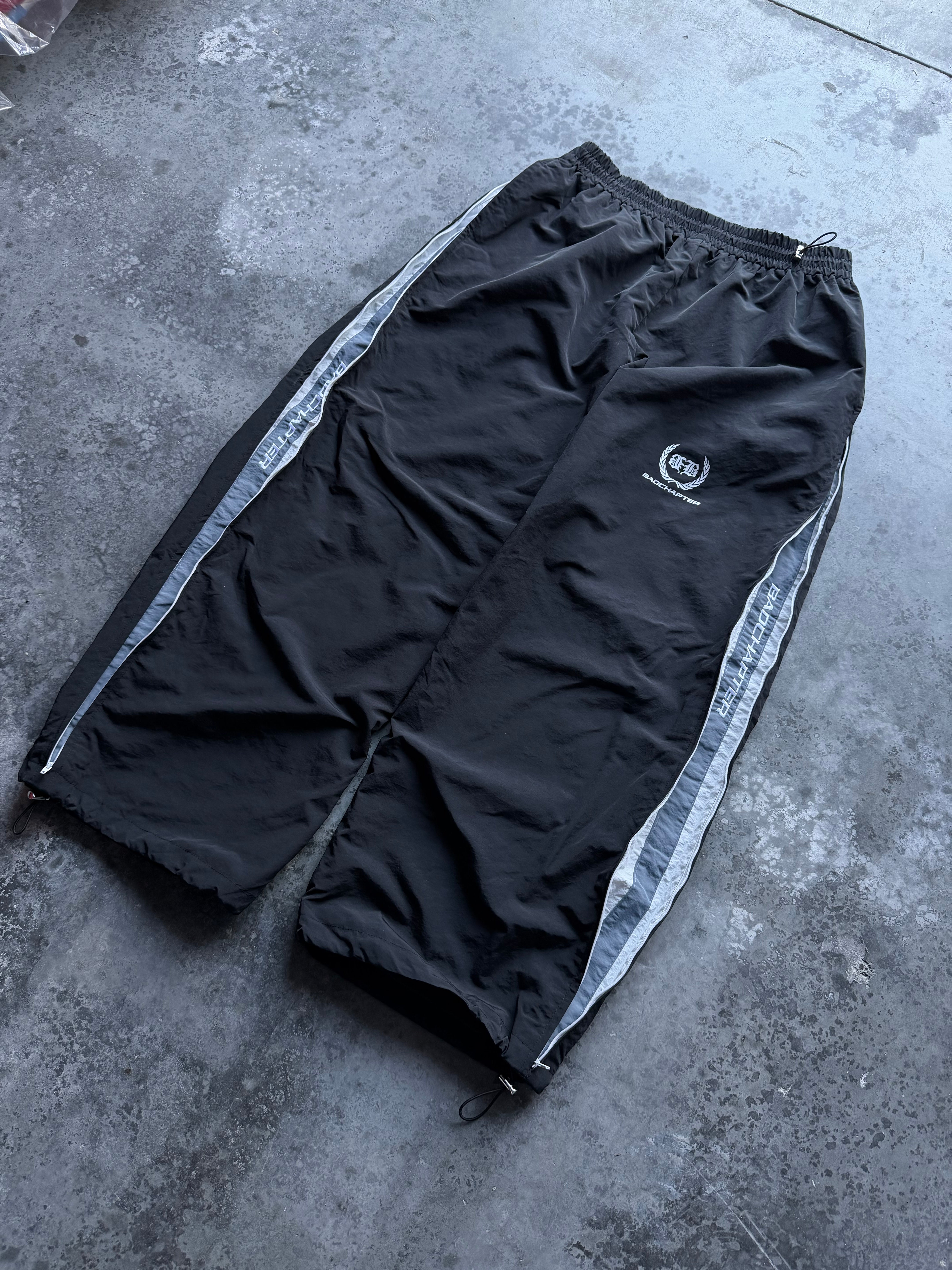 WARMUP TRACKPANTS (BLACK)
