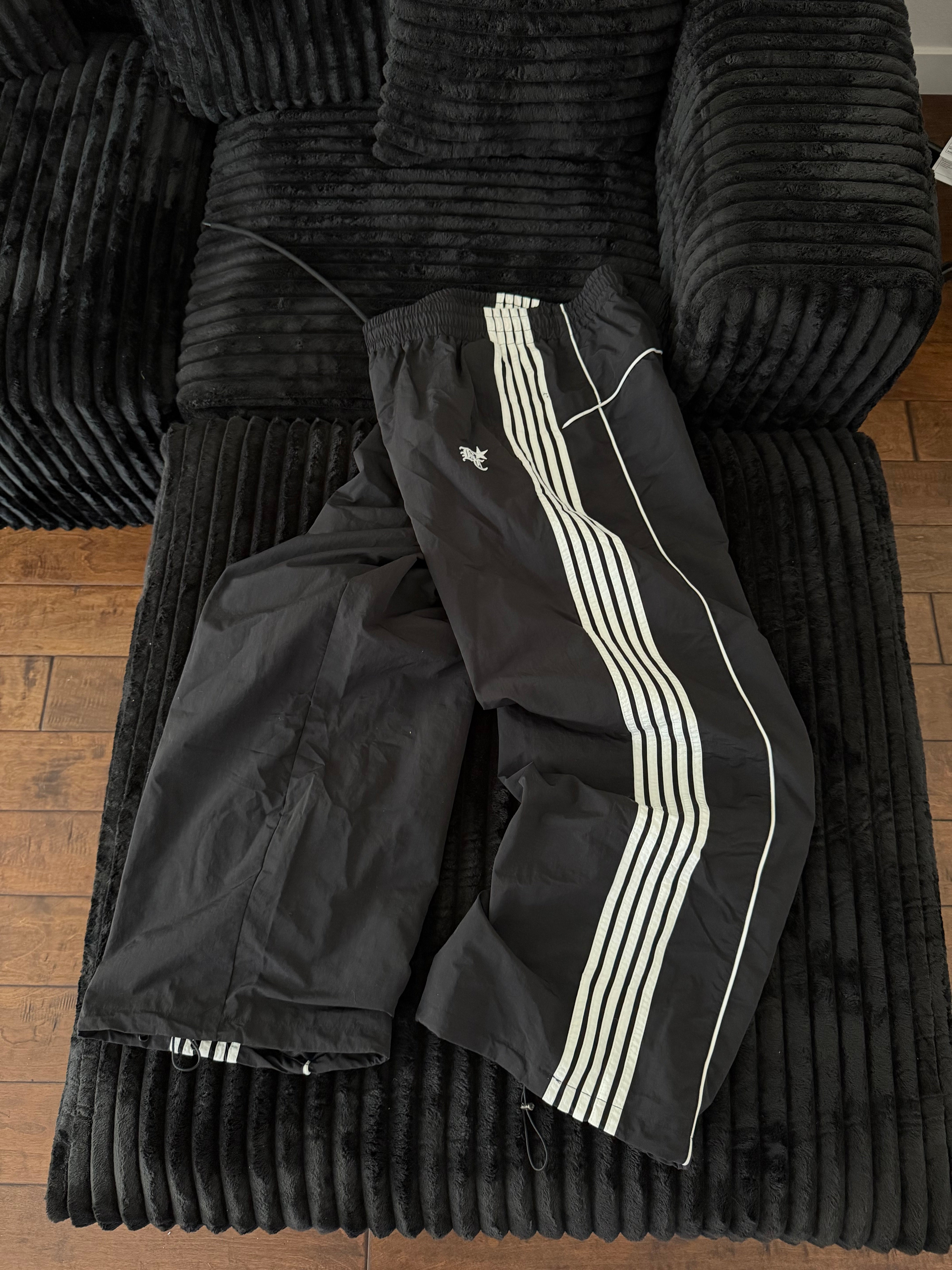 BC TRACKPANTS (BLACK)