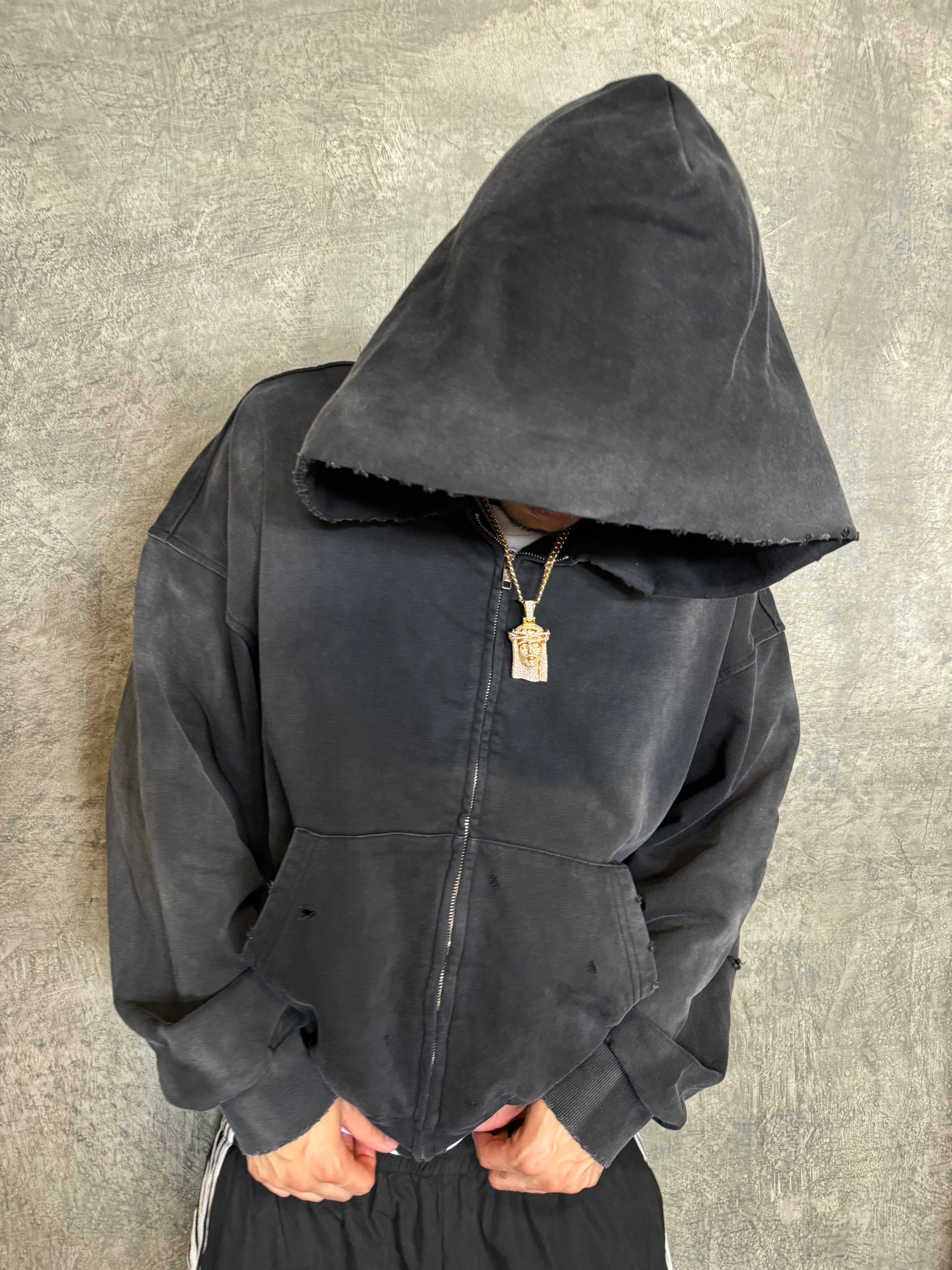 DISTRESSED ZIP UP